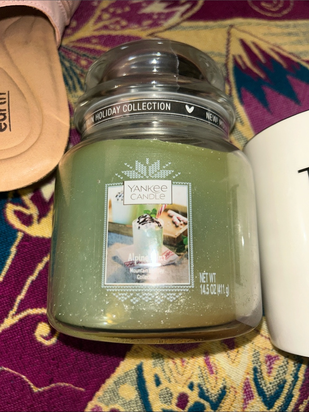 New Yankee Candle Alpine Mint scent in 14.5 Oz - Picture 2 of 9